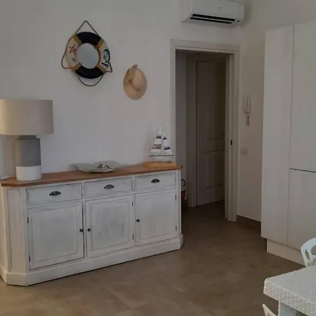 In Stile Marittimo, Centrale E Con Vista Mare *